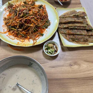 정원 도토리 임자탕 대표 사진