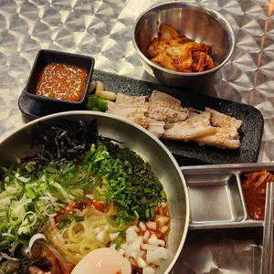 뚱칼국시 대표 사진