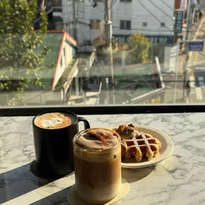 유월 대표 사진