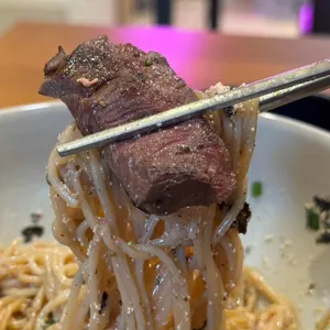 고기가득덮밥 사진