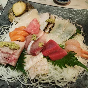 카즈 대표 사진