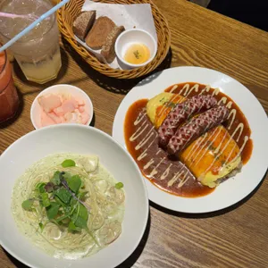 제이스쿠진 대표 사진