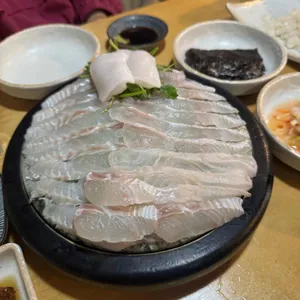 옛추억을안주삼아 대표 사진