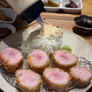 오사카멘치 사진