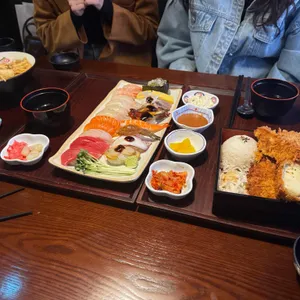 이자카야나무 대표 사진