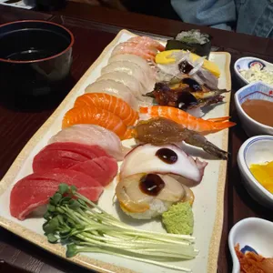 이자카야나무 사진