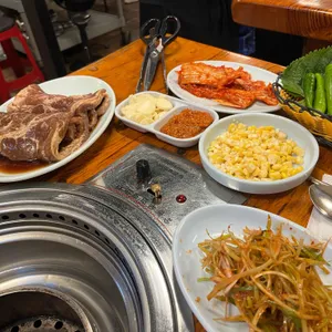 뚱돼지생고기 대표 사진