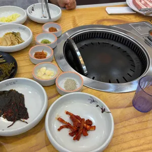 맛찬들 왕소금구이 사진