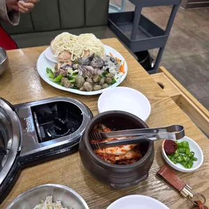 백청우칼국수 대표 사진