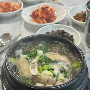 황제능이버섯백숙 대표 사진