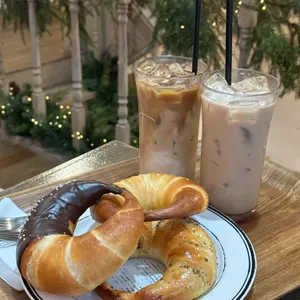 베통 성수 플래그십 사진