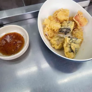 먹깨비 김밥만두 사진