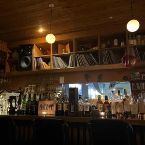 홀리데이바 리뷰 사진