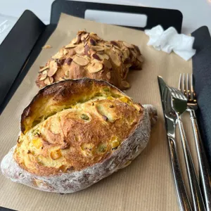 THE377 베이커리카페 대표 사진