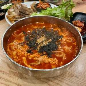 안춘공주얼큰이칼국수 사진