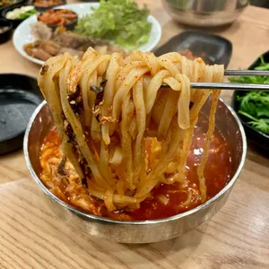 안춘공주얼큰이칼국수 대표 사진