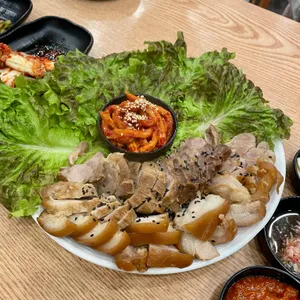 안춘공주얼큰이칼국수 대표 사진