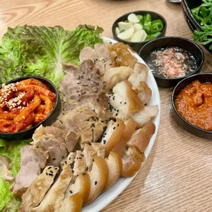 안춘공주얼큰이칼국수 사진