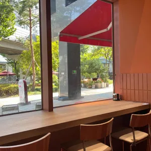 라운지엑스24h 리뷰 사진