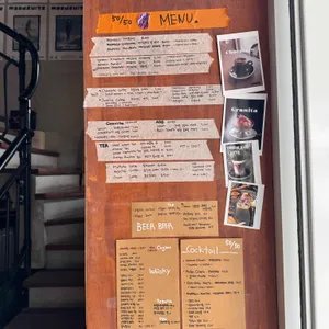 피프티피프티 카페&바 리뷰 사진