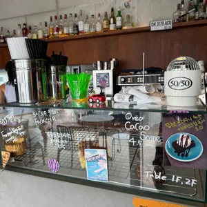 피프티피프티 카페&바 리뷰 사진