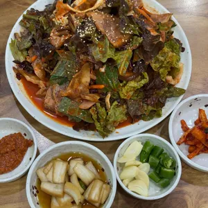 정거장족발 대표 사진