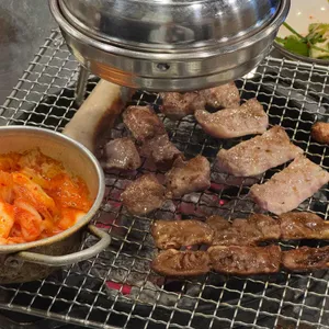 돈꾸앙 대표 사진