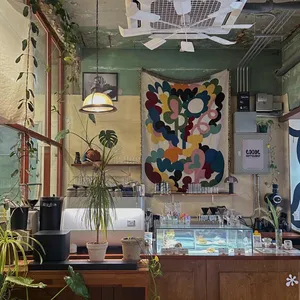 로컬커피샵 리뷰 사진