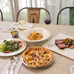 라스토리아1001 사진