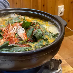 도심속의 흑염소 얼큰탕 사진