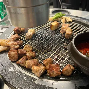 돝밭 애월흑돼지 사진