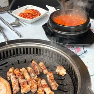 멍석집 사진
