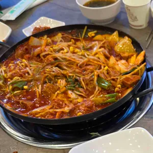 철원오대쌀 갓지은솥밥 사진