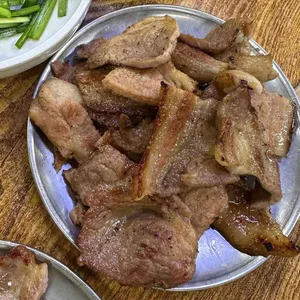 쌍다리돼지불백 사진 1