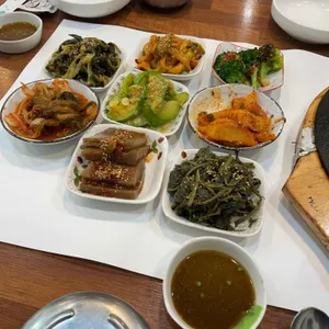 어굼터 대표 사진