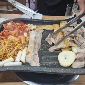 마당쇠돼지갈비 대표 사진