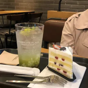 투썸플레이스 사진