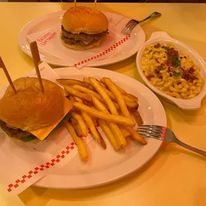 라살루드 사진 1