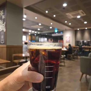 스타벅스 사진 2