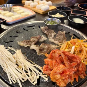 돈삼품 대표 사진