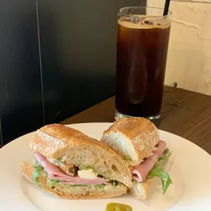 티와이티디 사진 1