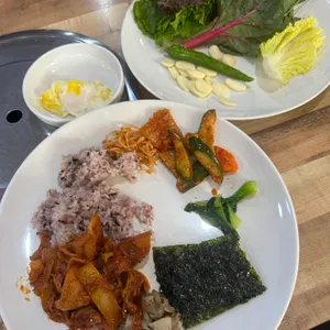 역촌쌈밥부페 사진 1