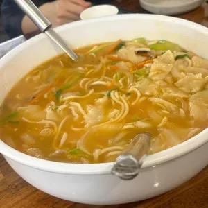 바람난 얼큰 짬뽕 수제비 사진
