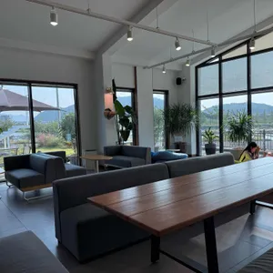 스테이 클래시 리뷰 사진