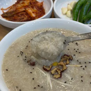 한방삼계탕 사진