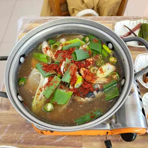 한반도회대게직판장 사진