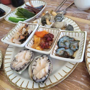 한반도회대게직판장 사진