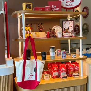 팀홀튼 대표 사진