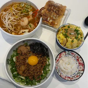 요미우돈교자 사진