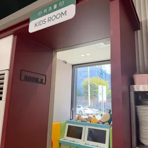 오늘도 보쌈 칼국수 리뷰 사진